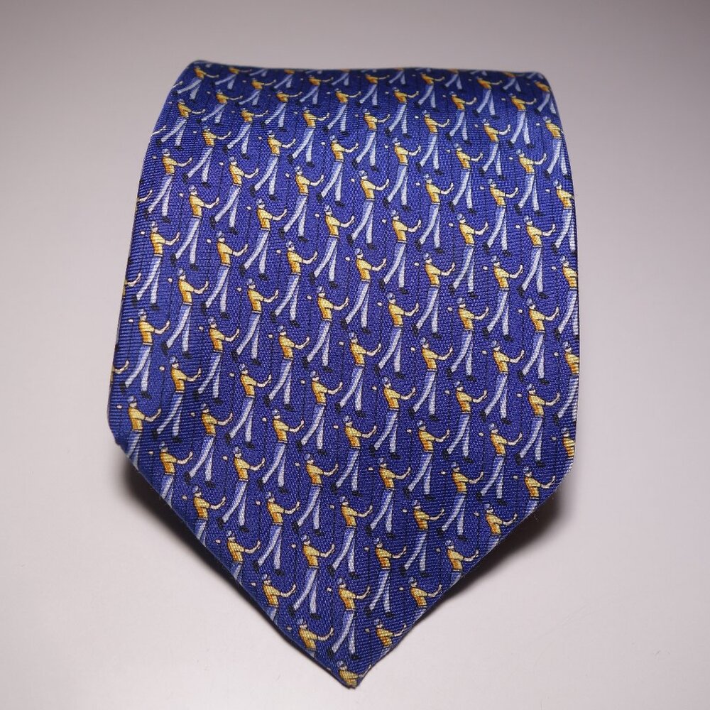 Burberry London 100% Silk Navy Blue Golf Pattern Tie Made In Italy